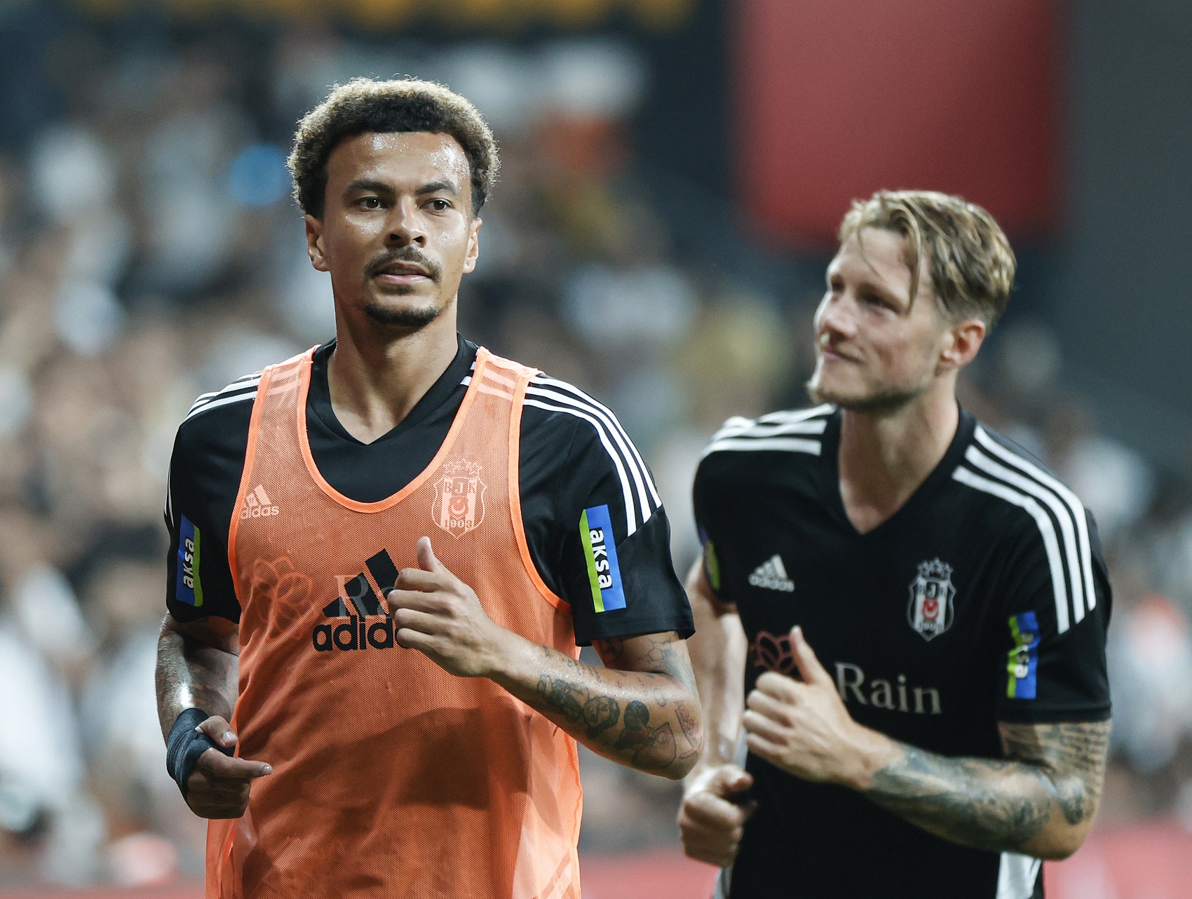 还在欧战赛 还在欧战赛