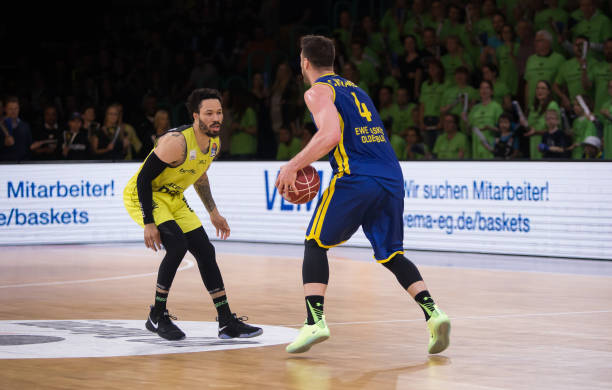 的名字与新 的名字与新